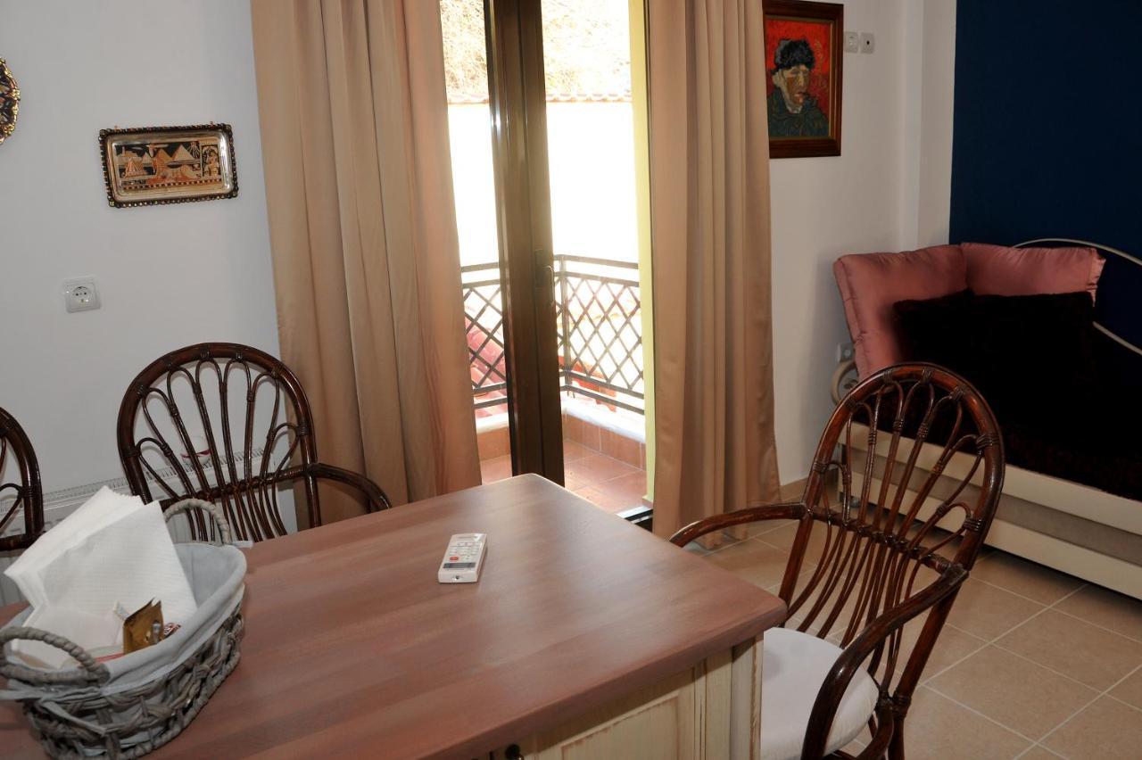 شقة Dominique Meteora House كالامباكا المظهر الخارجي الصورة